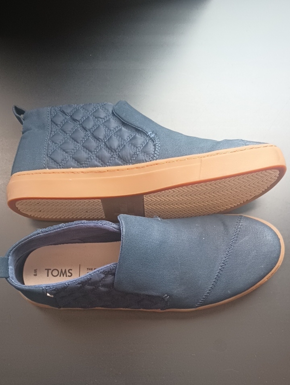 Toms Quilted Navy Canvas Slip-On Sneakers with Tan Gum Sole Woman's Size 9